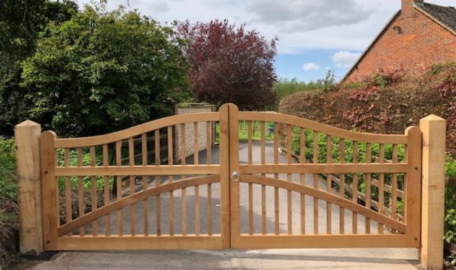 Entry gate contractors in Issaquah